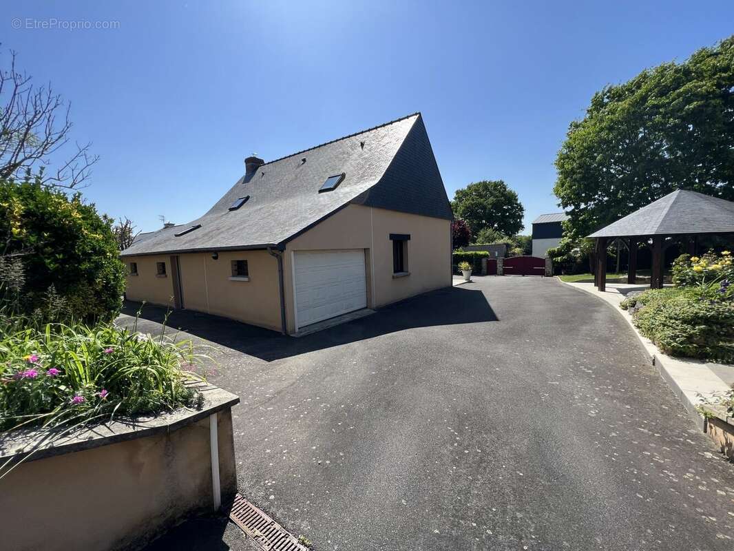 Maison à CHATEAUGIRON