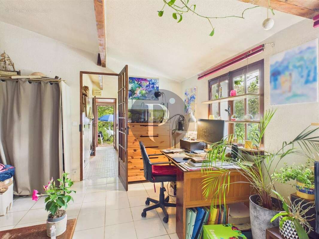 Maison à VERRIERES-LE-BUISSON