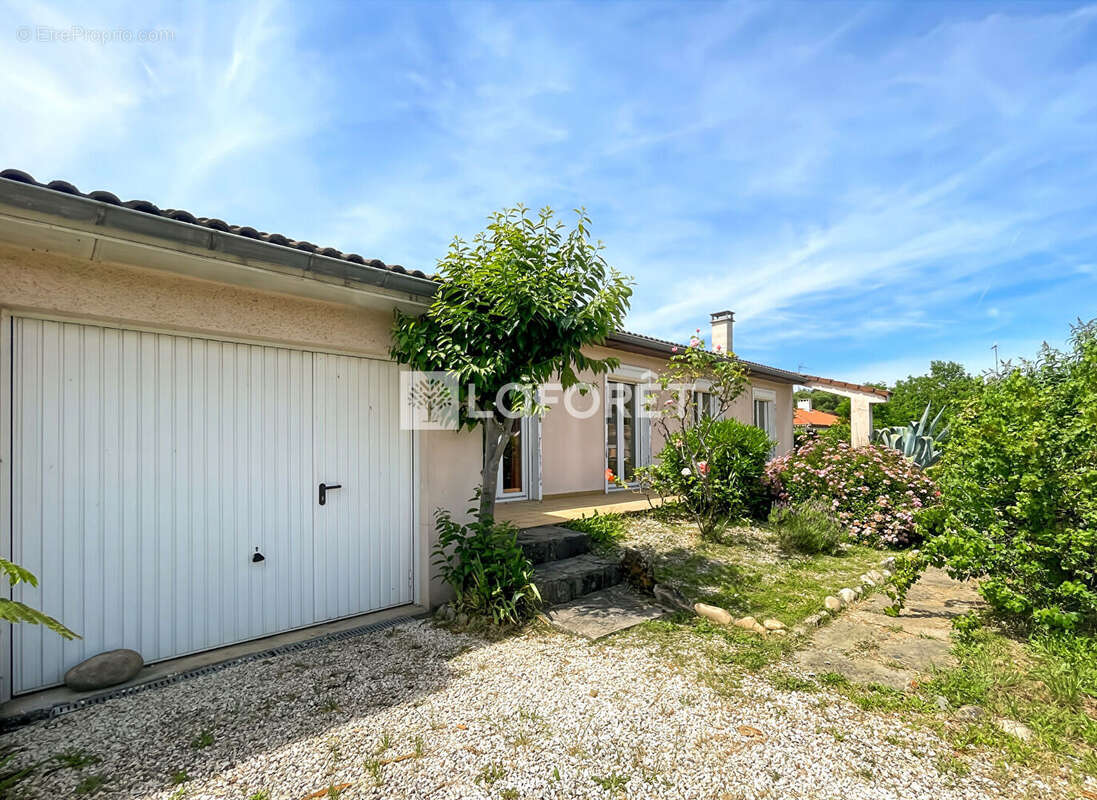 Maison à BOURG-LES-VALENCE