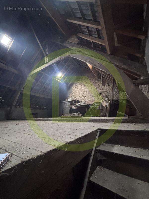 Maison à CHENERAILLES