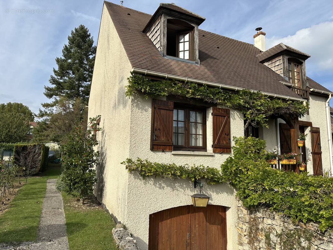 Maison à THORIGNY-SUR-MARNE