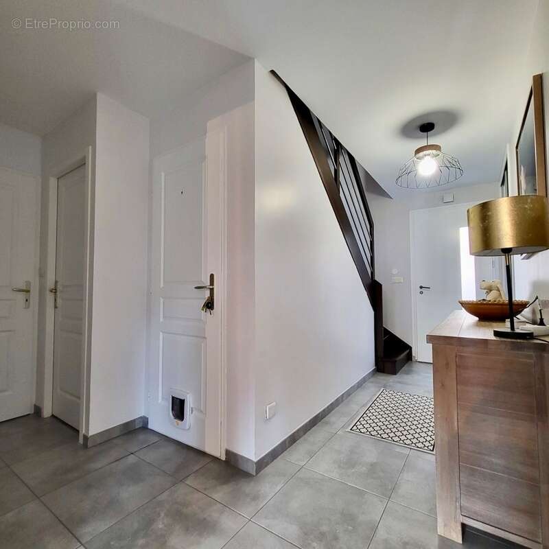 Maison à NEUVECELLE