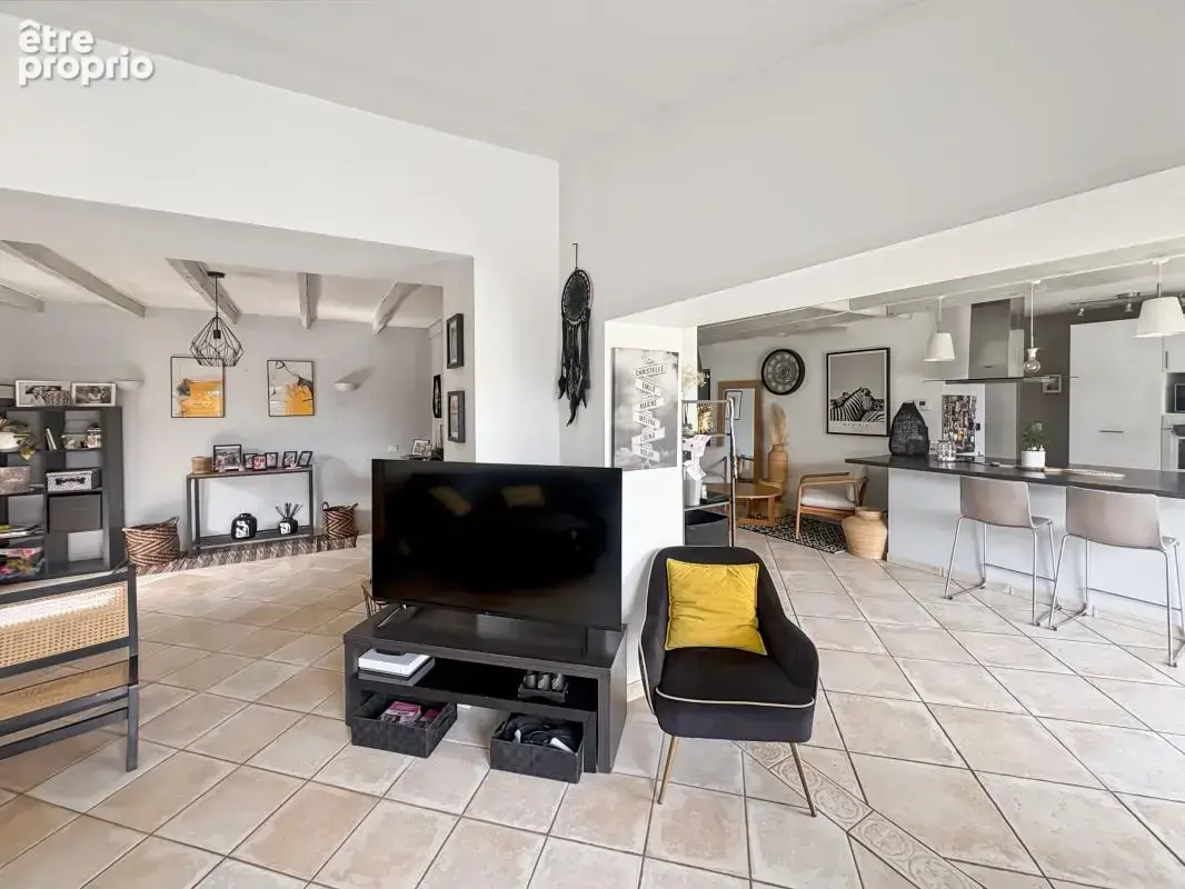 Maison familiale avec piscine et dépendances – Bourg-lès-Valence - photo 9