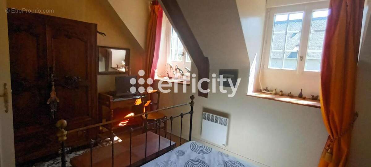 Maison à DOL-DE-BRETAGNE