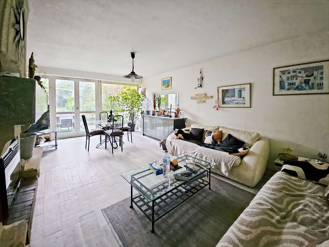 Maison à VILLENAVE-D'ORNON