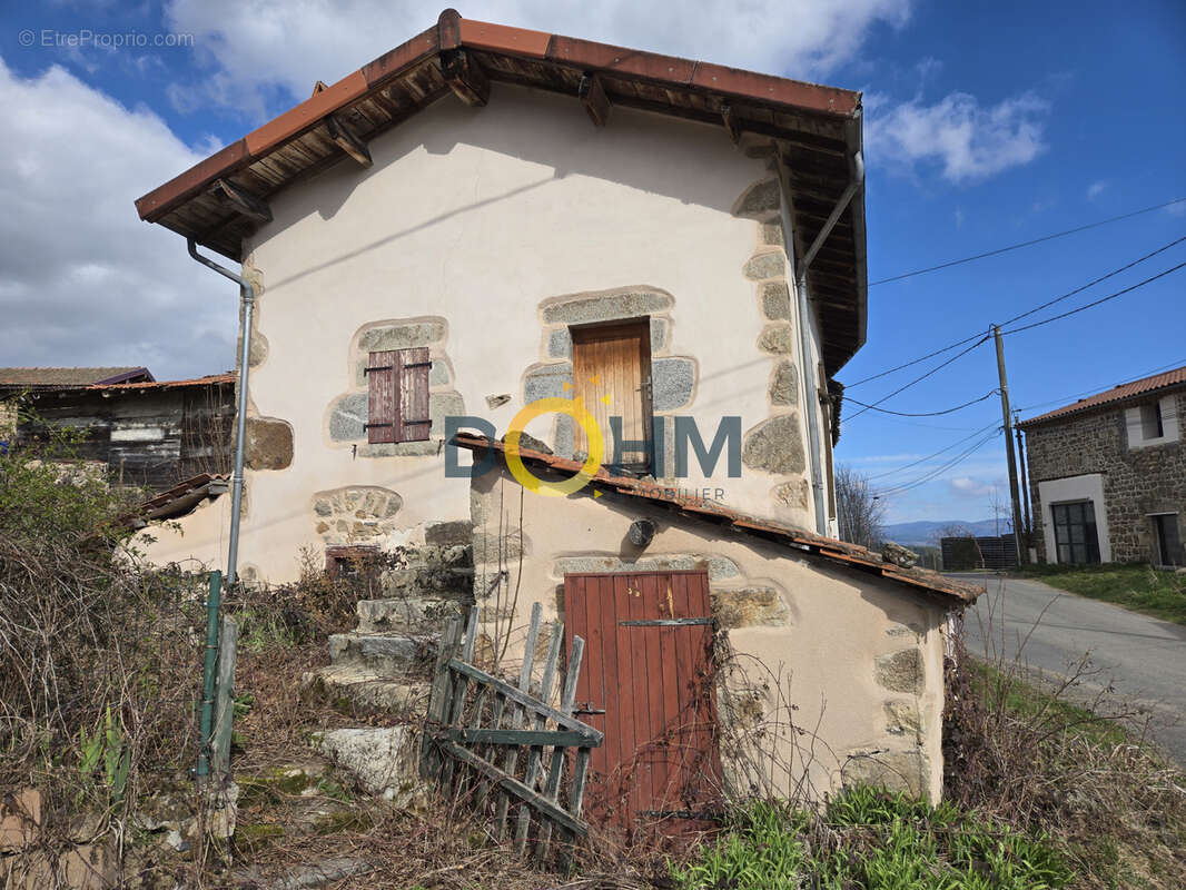 Maison à LA CHAPELLE-AGNON