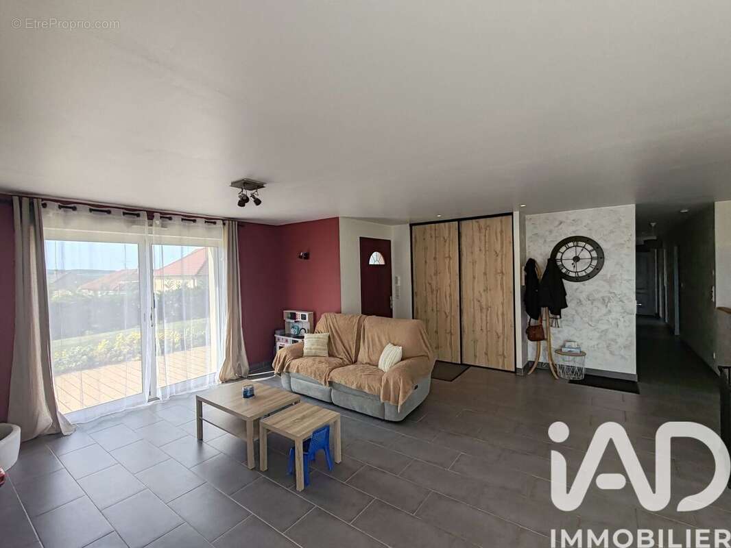 Maison 125 m² à Marolles-Sous-Lignieres  - photo 3