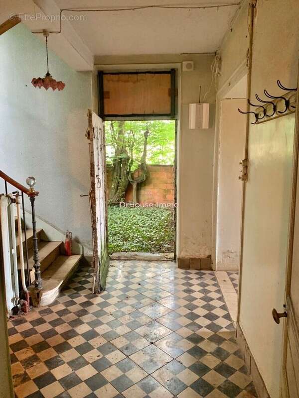 Maison 223 m² à Sainte-Colombe  - photo 31