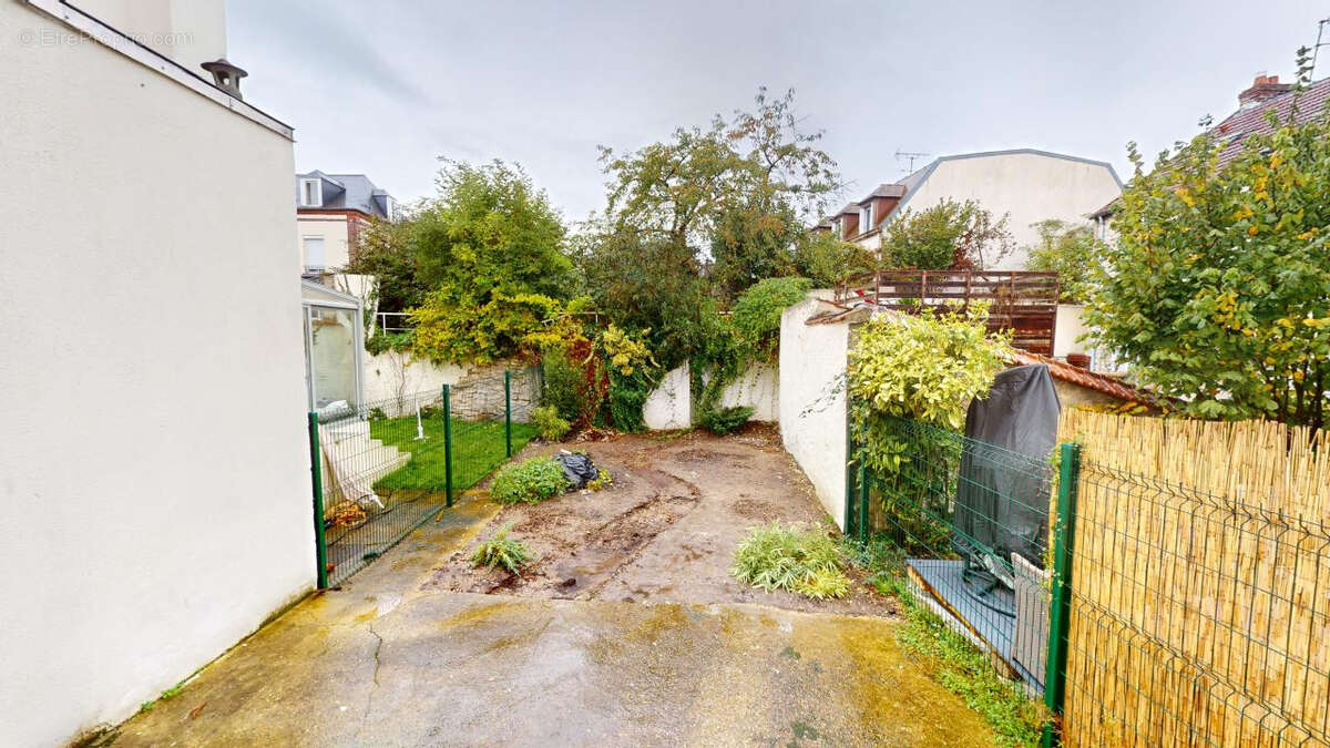 Maison à MANTES-LA-JOLIE