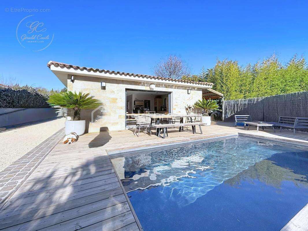 Maison 4 pieces de 101 m² avec piscine / montauroux - photo 17