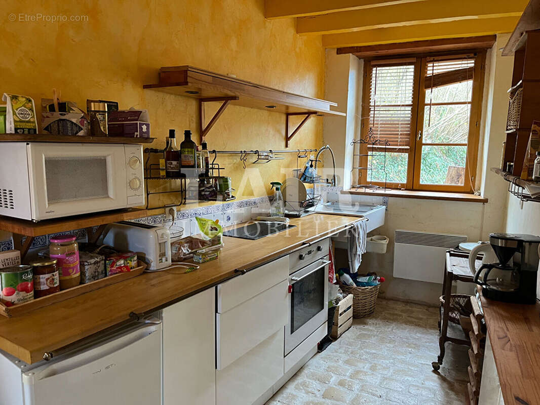 Maison à LE MELE-SUR-SARTHE