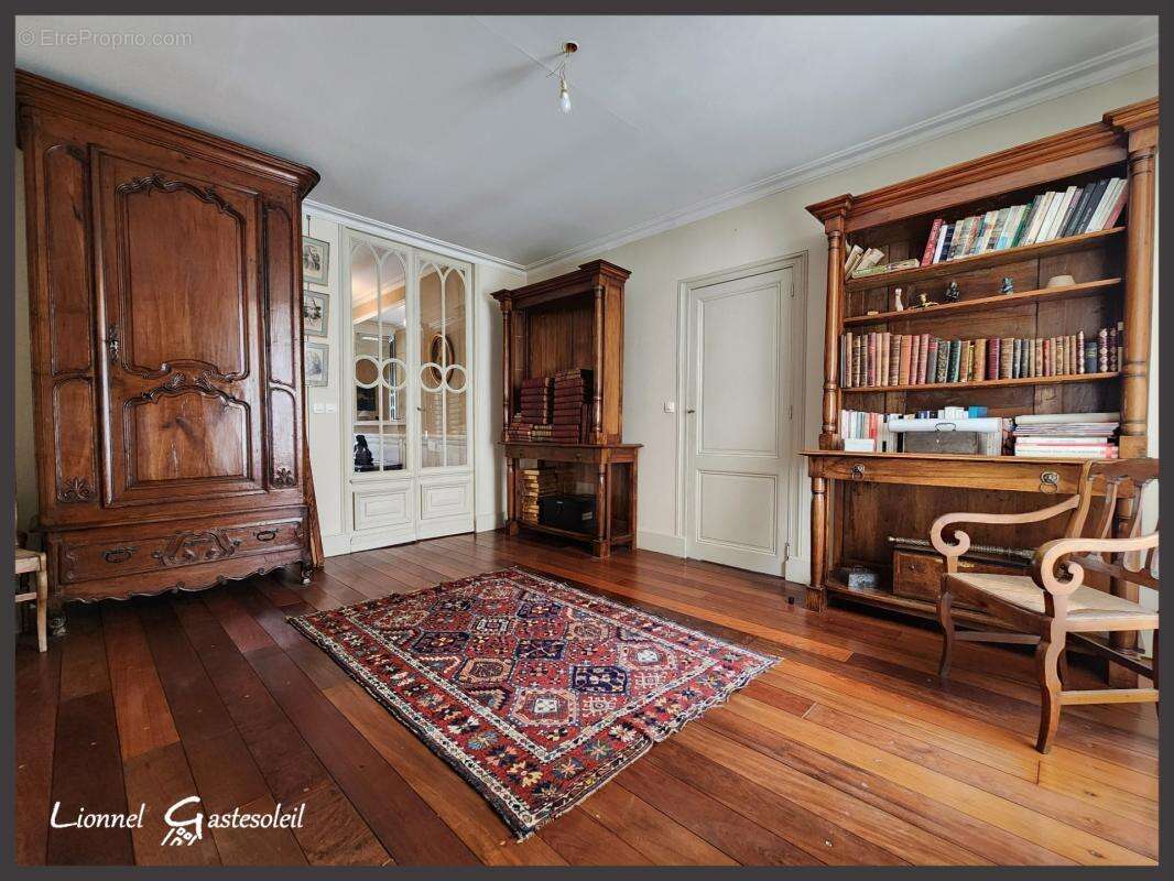 Maison de ville de caractère à vendre 3 à 4 chambres avec vue sur la Dordogne à SAINTE FOY LA GRANDE (33) - photo 11