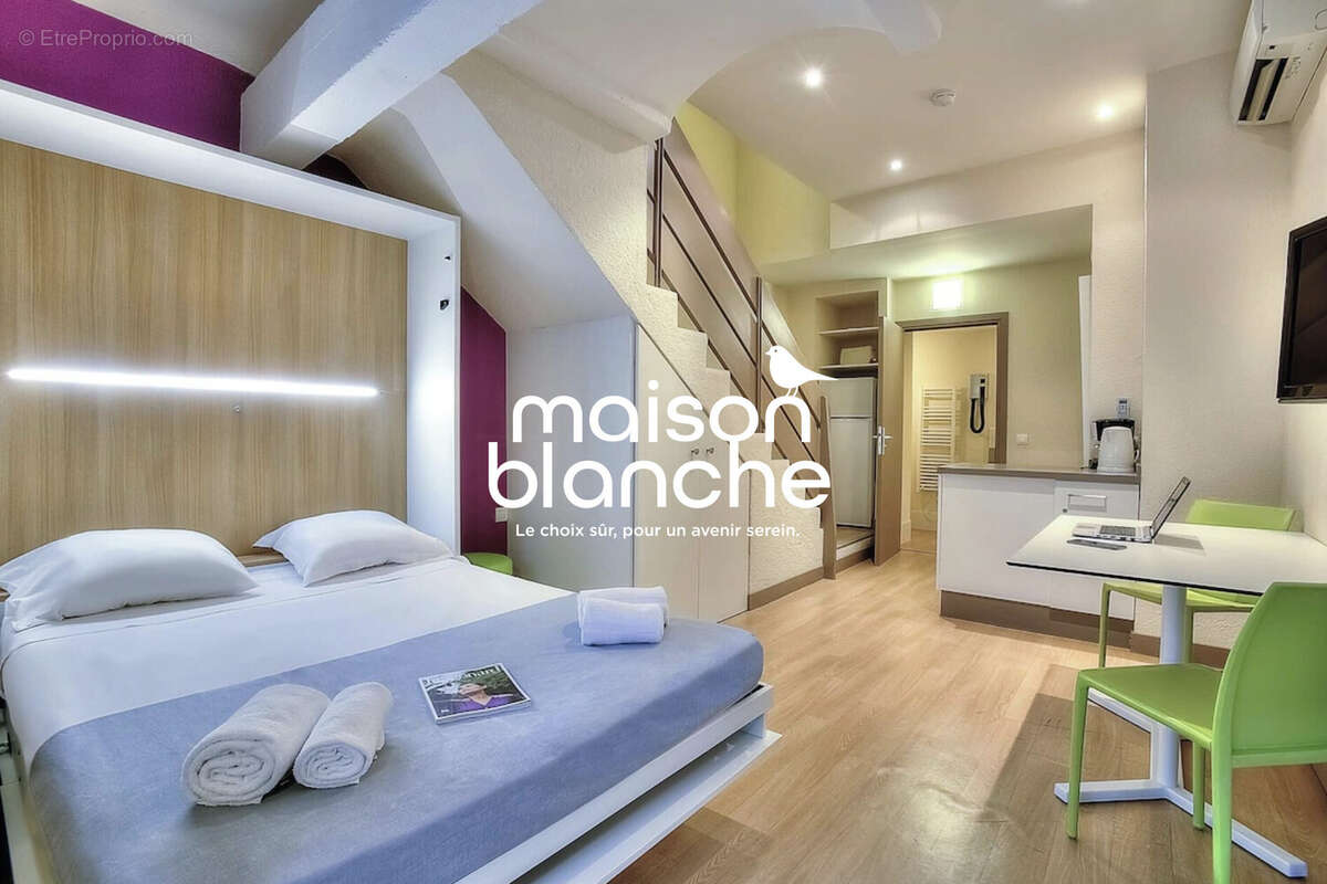 Appartement à LA COLLE-SUR-LOUP