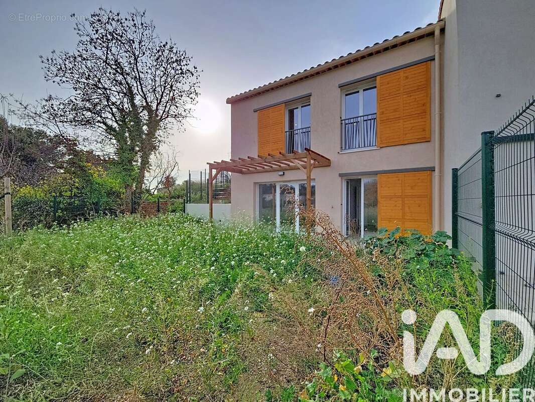 Photo 2 - Maison à MARSEILLE-13E