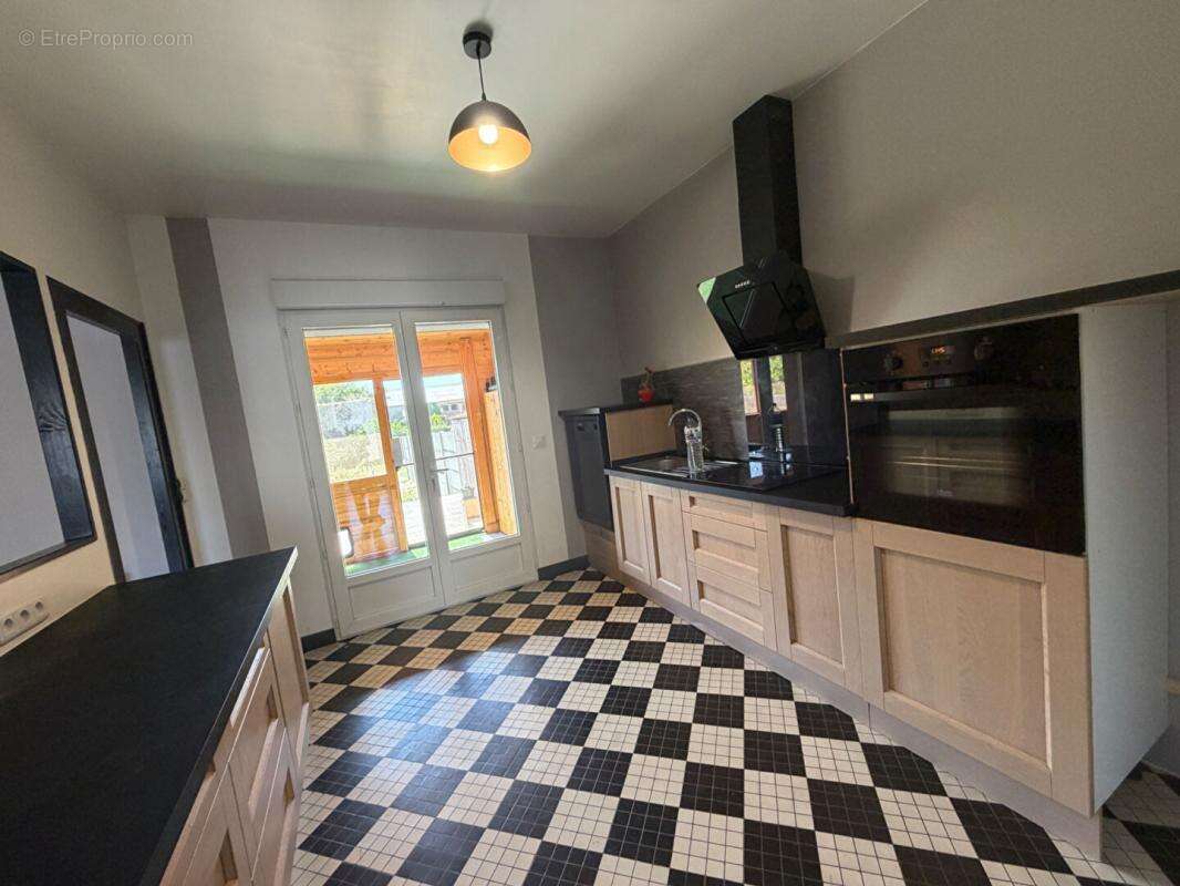 Maison Blaye 4 pièce(s) 120 m2 - photo 5