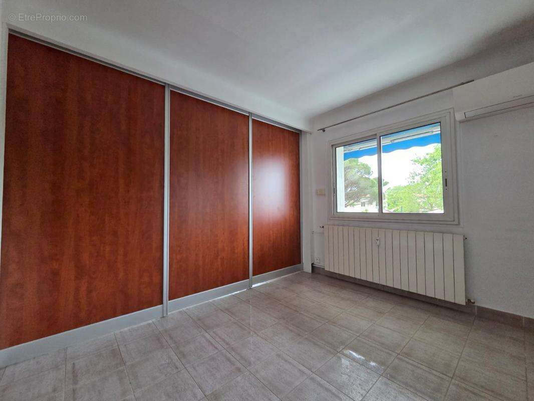 Appartement à SIX-FOURS-LES-PLAGES