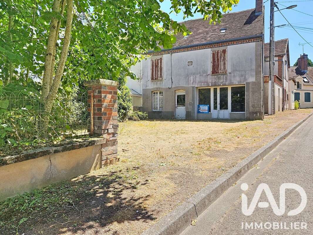 Maison 224 m² à Champignelles  - photo 3