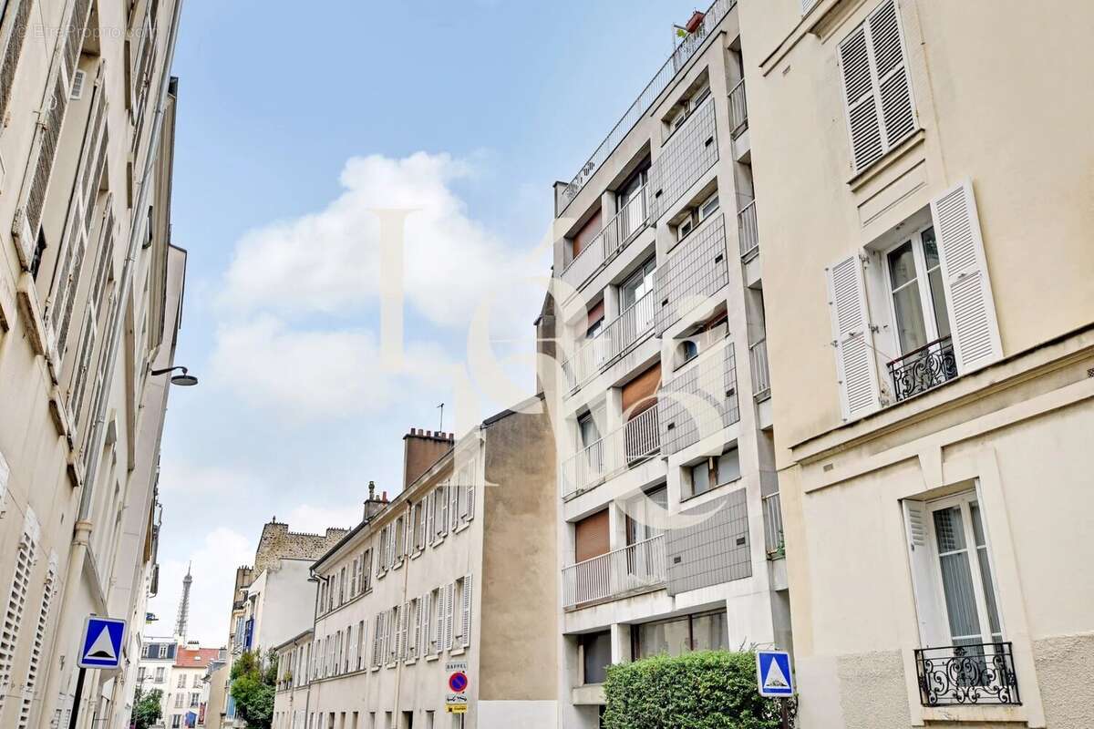 Appartement à PARIS-15E