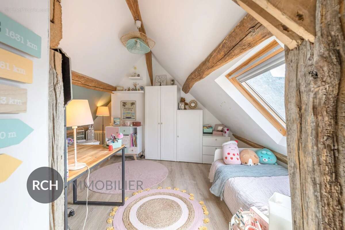 Maison à MONTFORT-L'AMAURY