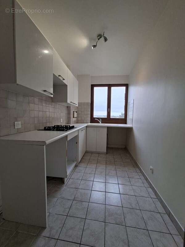 Appartement à FONTENAY-LE-FLEURY
