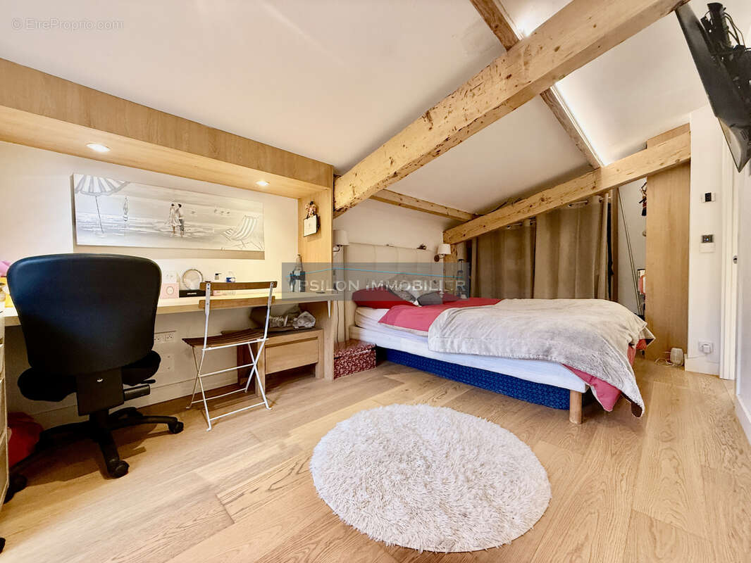 Maison à CONTES