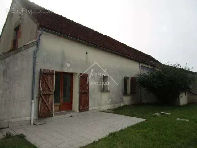 Maison à VARENNES-SUR-ALLIER