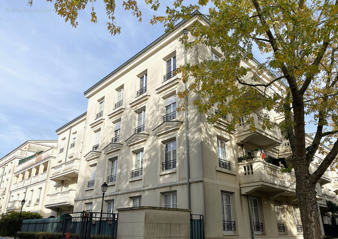 Appartement à SERRIS