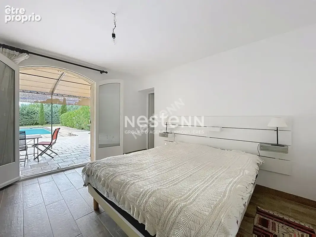 Lourmarin - Maison  5 pièce(s), 180m2, 4 belles chambres, garage-,piscine - photo 12