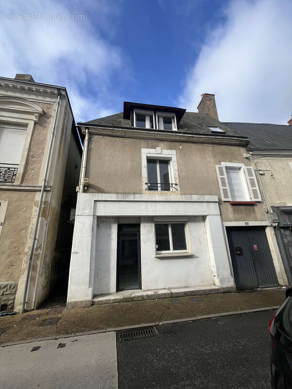 Appartement à NOYEN-SUR-SARTHE
