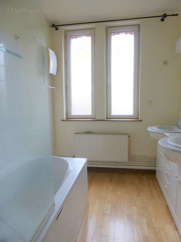 Appartement à HELLEMMES-LILLE