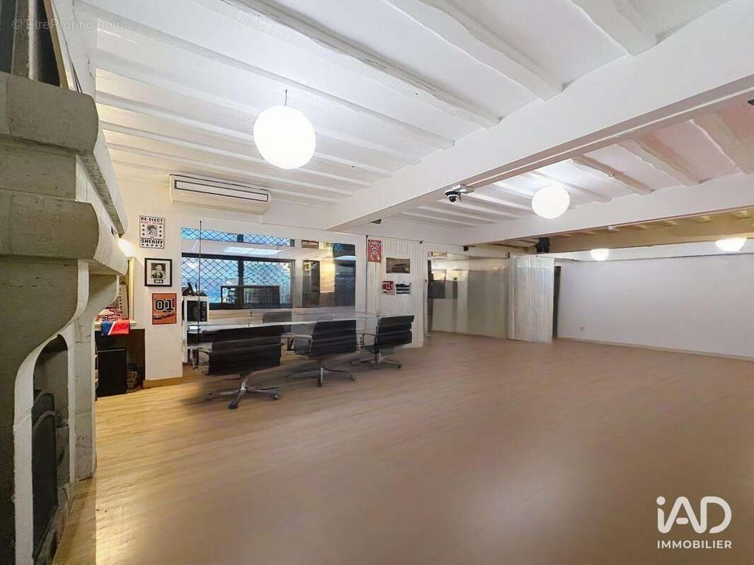 Photo 5 - Commerce à MOISSY-CRAMAYEL