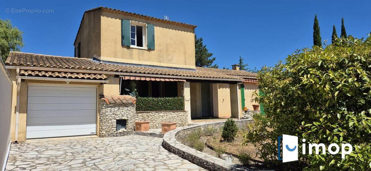 Maison à L'ISLE-SUR-LA-SORGUE
