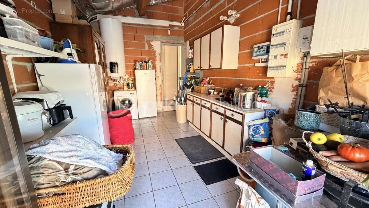 Maison à PEZILLA-LA-RIVIERE