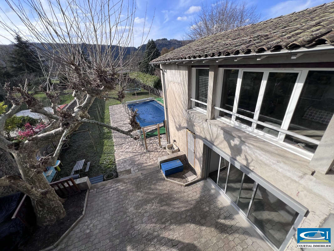 Maison à SERVES-SUR-RHONE