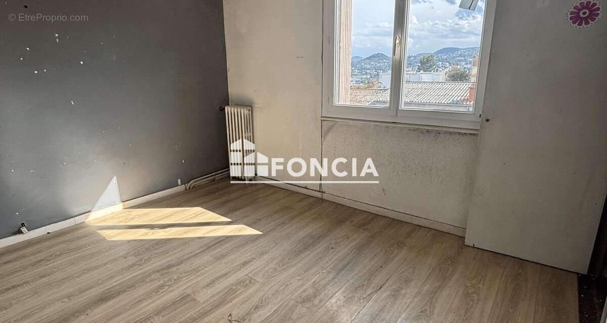 Secteur Montjuzet - Maison T4 63.11 m² avec garage et jardin - photo 5