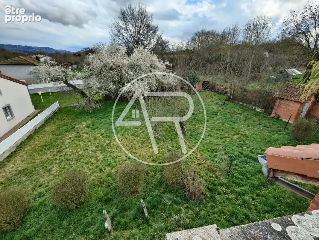 Maison de caractère à rénover. - photo 3