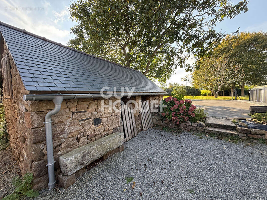 Maison à SAINS