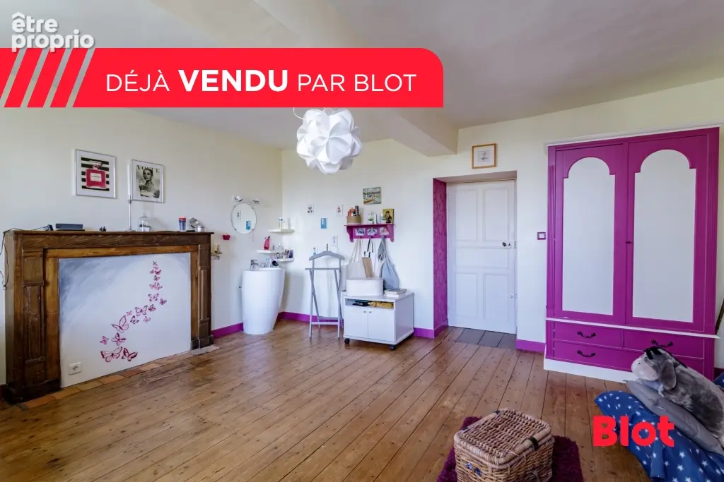 Maison 211 m² à Orgeres  - photo 6