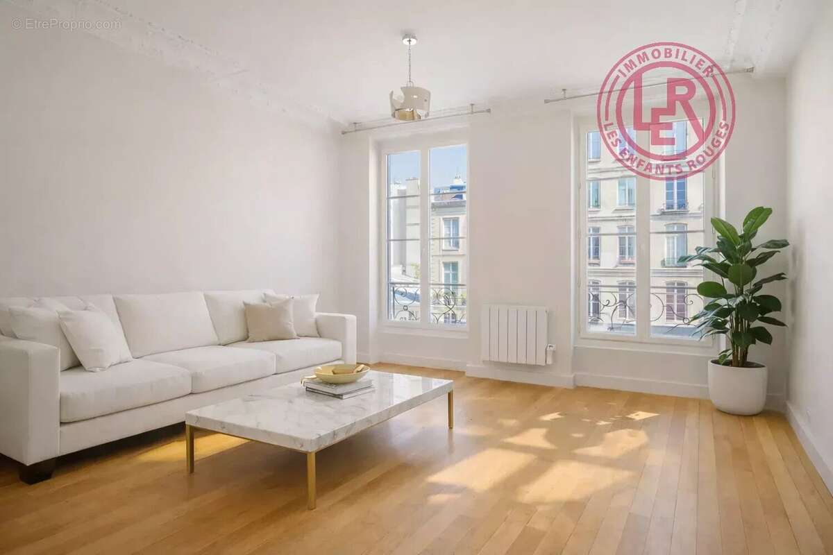 Appartement à PARIS-4E