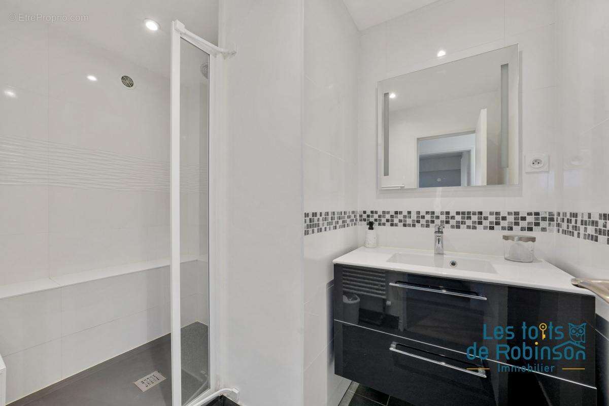 Appartement à VERRIERES-LE-BUISSON