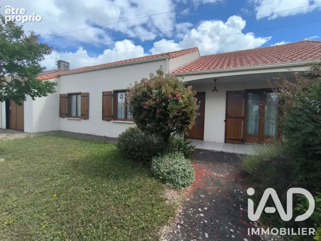 Photo 1 - Maison à BOUGUENAIS