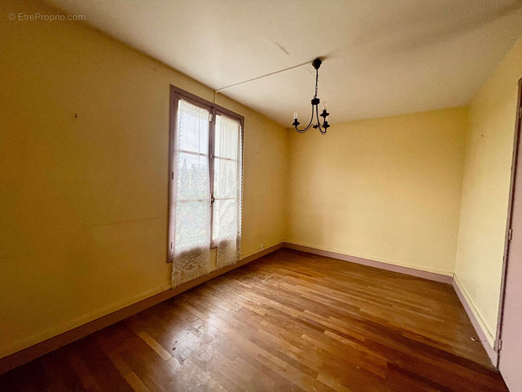 Maison à BRIE-COMTE-ROBERT