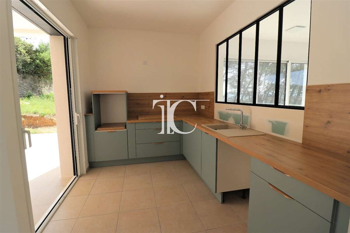 Maison à SAINT-AMBROIX