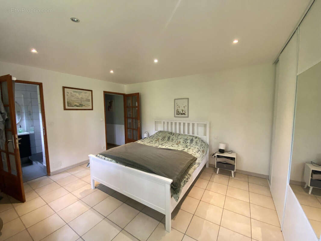 CH2 - Maison à BROSSAC