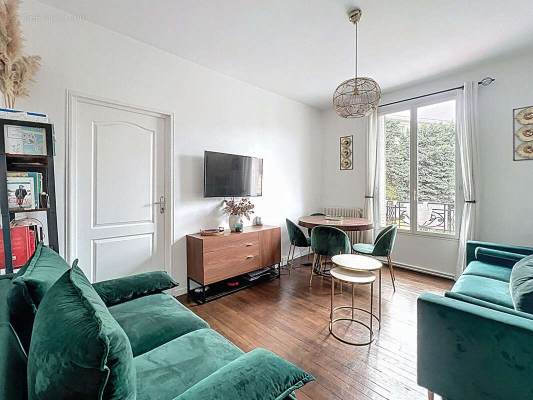 Appartement à SURESNES