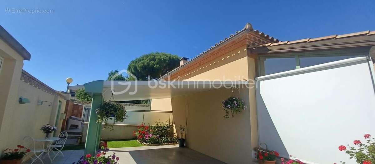 Villa  traditionnelle + studio a vendre - photo 27