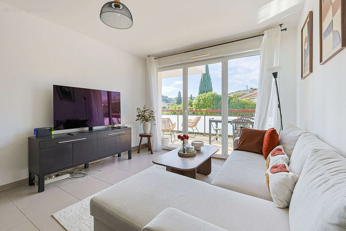Appartement à MARSEILLE-13E
