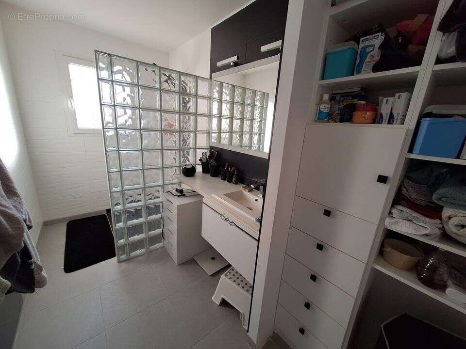 Maison à BEAUMONT-MONTEUX