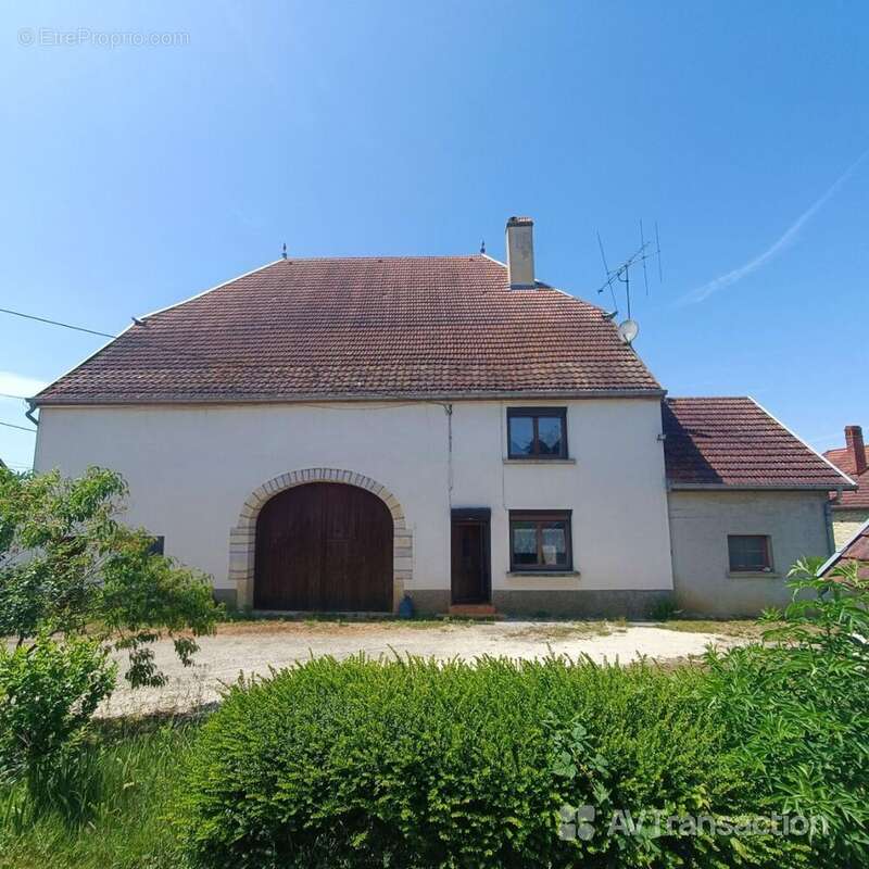 Maison à GY