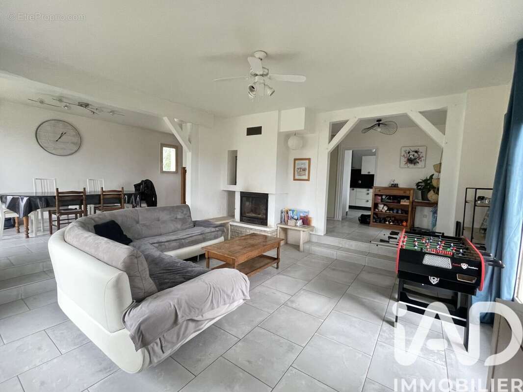 Photo 2 - Maison à SOUCY